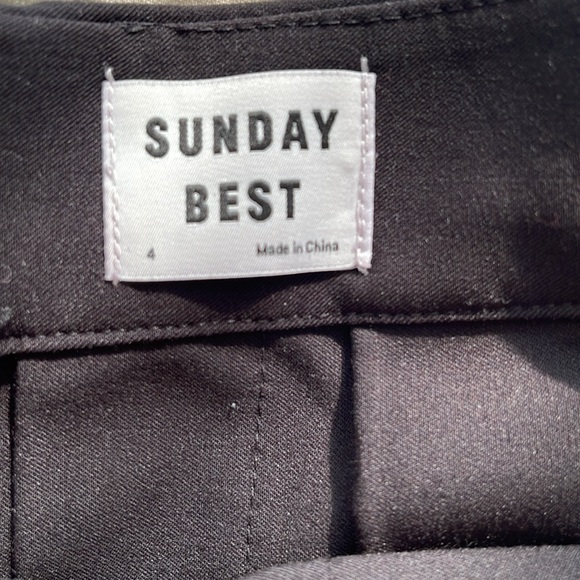 Aritzia Sunday Best Olive Mini Skirt - Picture 6 of 8